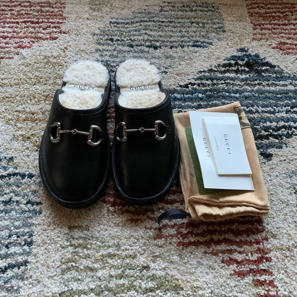 Gucci slides with fleece 37